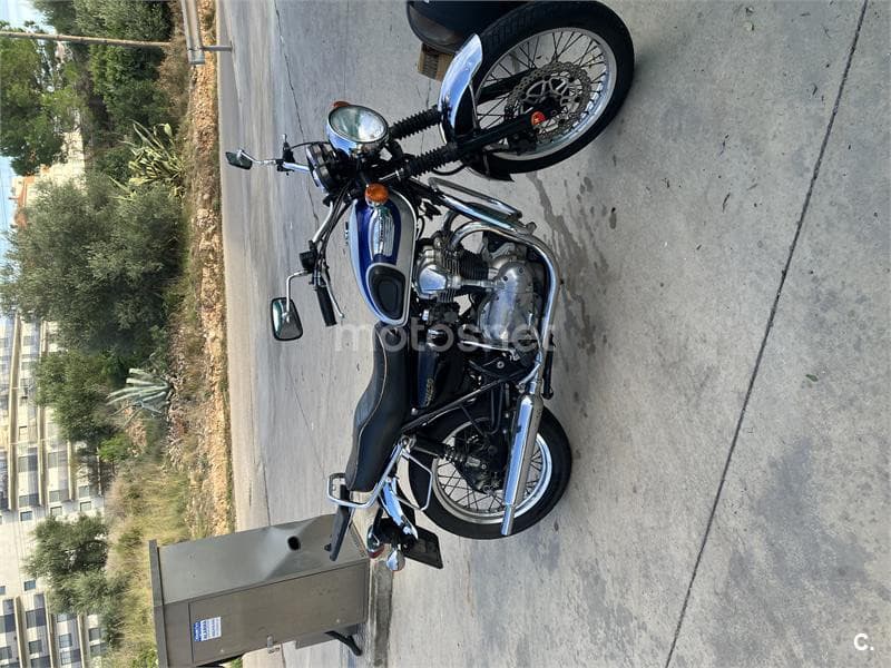 Kawasaki W 650 – Vista 3