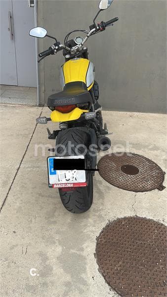 Ducati Scrambler – Vista 2