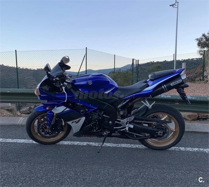 Yamaha YZF R1 – Vista 3