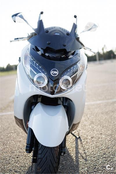 SYM Maxsym 400 – Vista 4