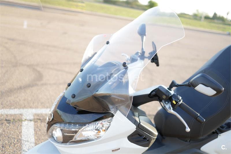 SYM Maxsym 400 – Vista 10