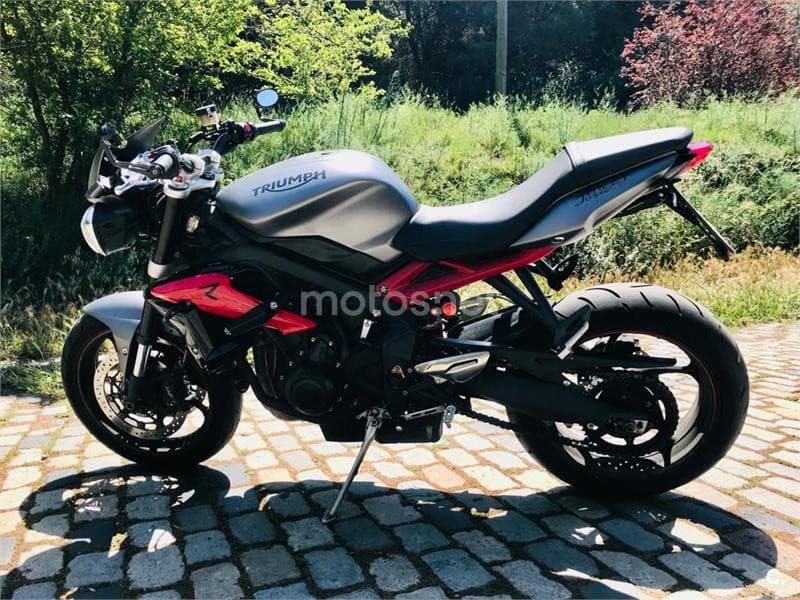 Triumph Street Triple R – Vista 4