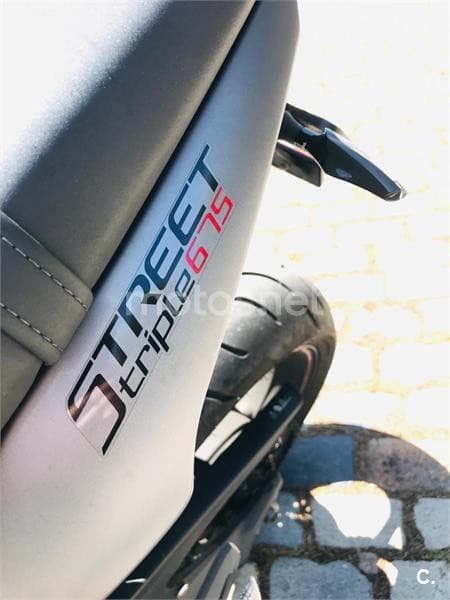 Triumph Street Triple R – Vista 7