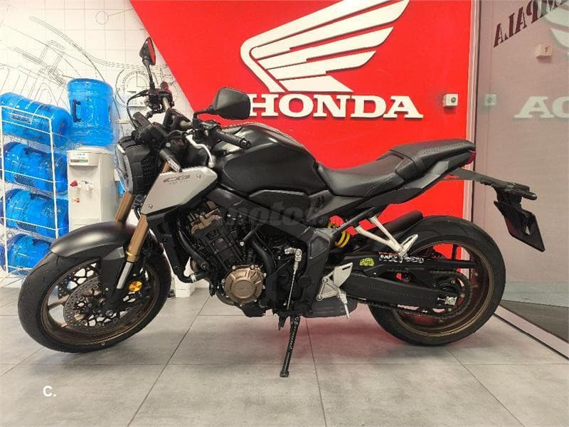 Honda CB 650 R – Vista 1