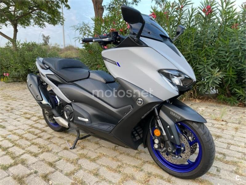 Yamaha TMAX 560 ABS – Vista 1