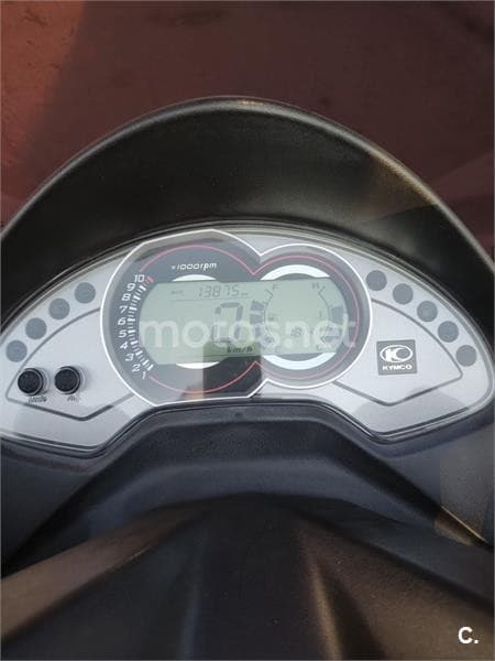 Kymco K-XCT 125i – Vista 2