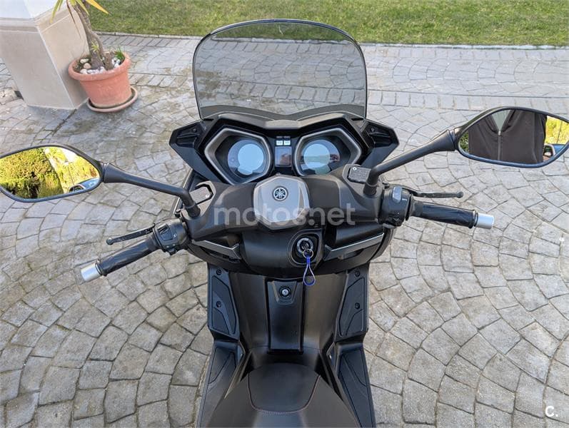 Yamaha XMAX 250 – Vista 3
