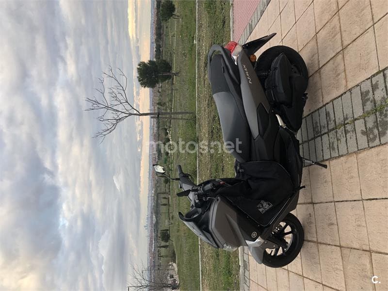 Yamaha NMAX – Vista 4