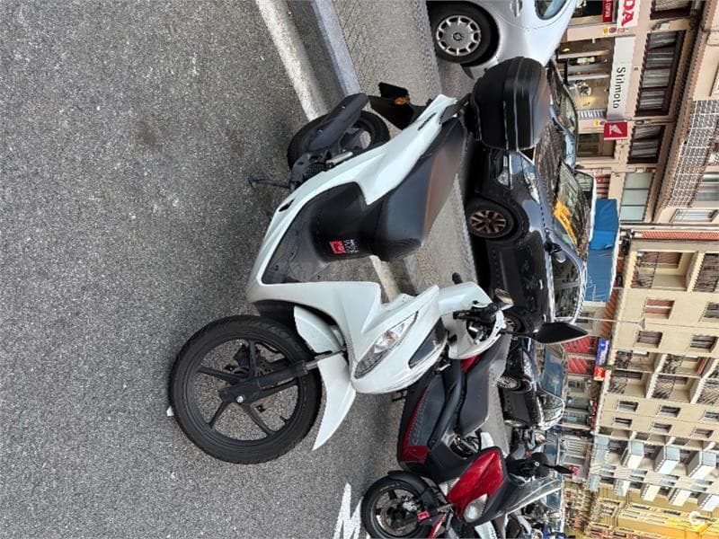 Honda Vision 110 – Vista 3