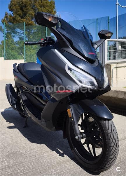 Honda Forza 350 – Vista 1