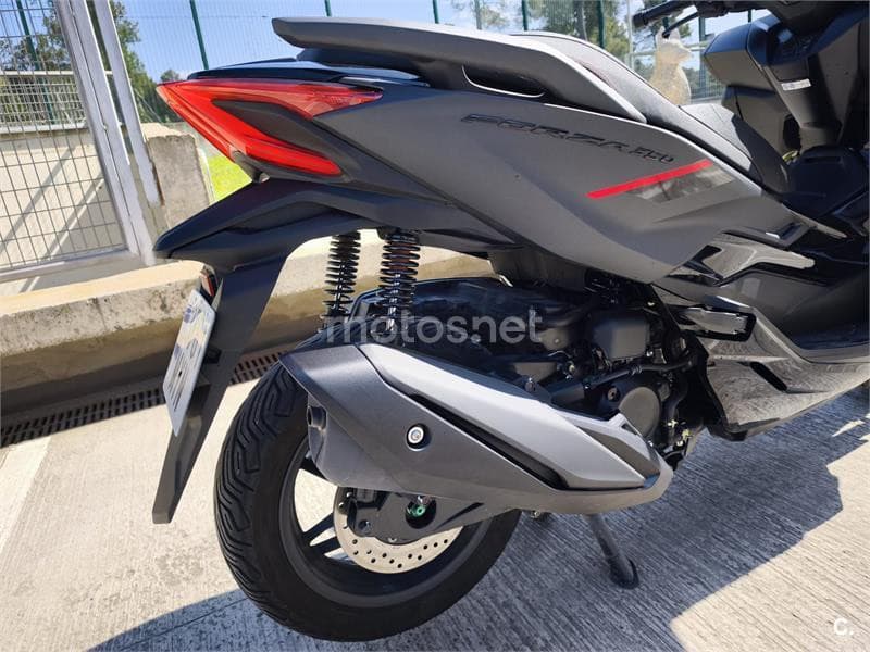 Honda Forza 350 – Vista 2