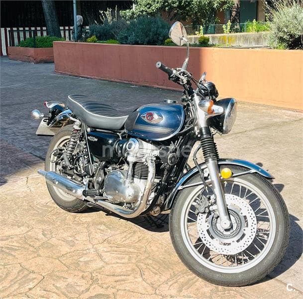 Kawasaki W 800 – Vista 2