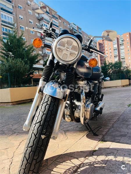 Kawasaki W 800 – Vista 4