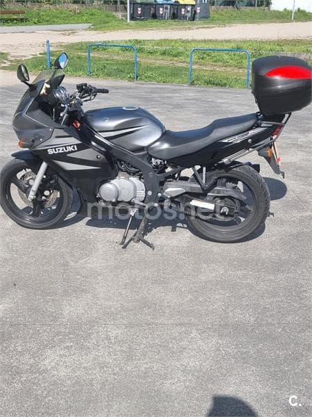 Suzuki GS 500F – Vista 9