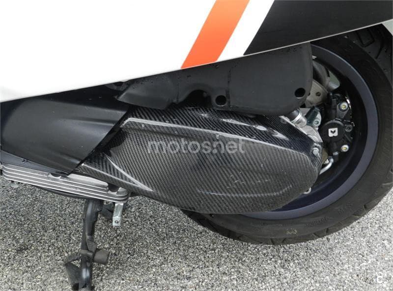 Vespa GTS 300 – Vista 3