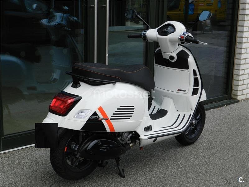 Vespa GTS 300 – Vista 5