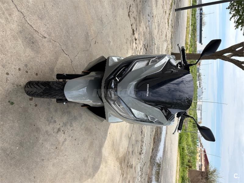 Honda PCX 125 – Vista 5