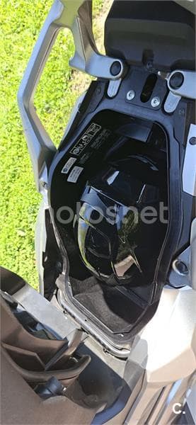 Honda Forza 750 – Vista 4