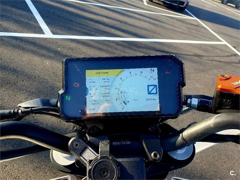 KTM 390 – Vista 10