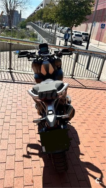 Honda X-ADV – Vista 3