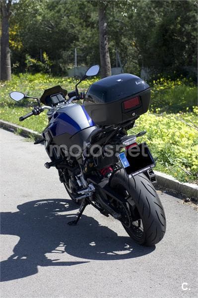 BMW F 900 R – Vista 3