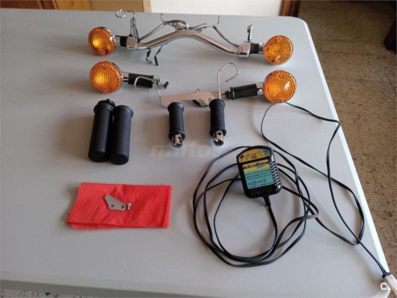 Kawasaki VN 900 CLASSIC – Vista 8