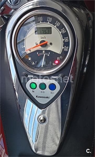 Kawasaki VN 900 CLASSIC – Vista 9