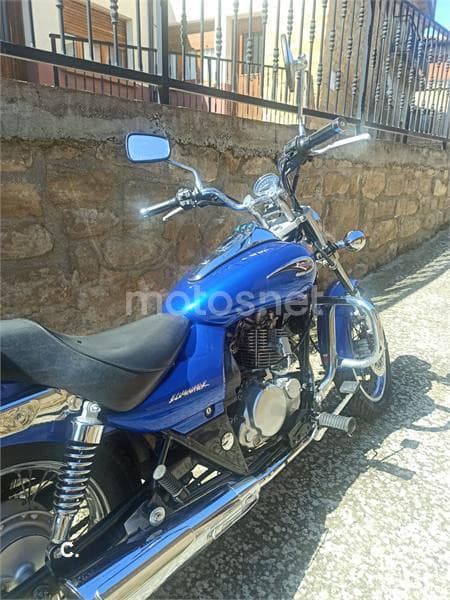 Kawasaki Eliminator BN 125 – Vista 4