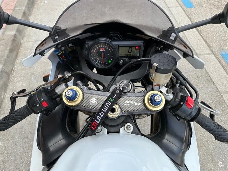 Suzuki GSX R600 – Vista 6