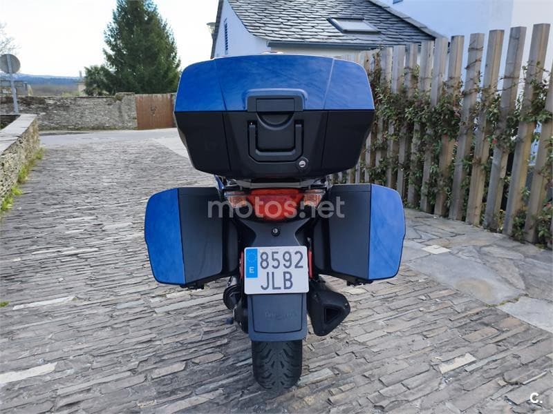 Triumph Trophy 1200 – Vista 6