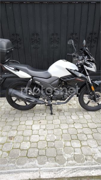 Yamaha YS125 – Vista 2