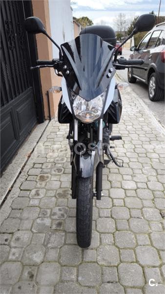 Yamaha YS125 – Vista 3