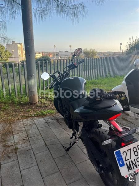 Honda CB 500 Hornet – Vista 2