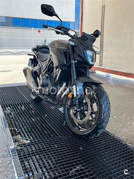 Honda CB 500 Hornet – Vista 4