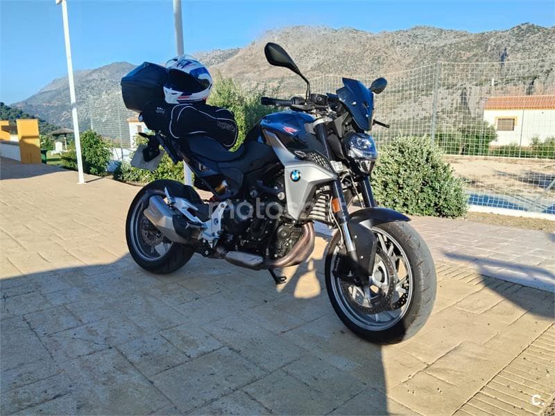 BMW F 900 R – Vista 1