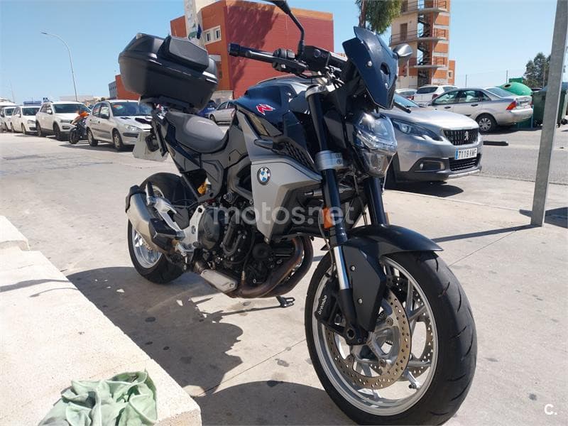 BMW F 900 R – Vista 3