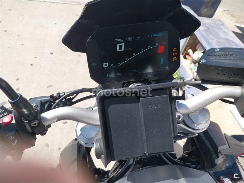 BMW F 900 R – Vista 4