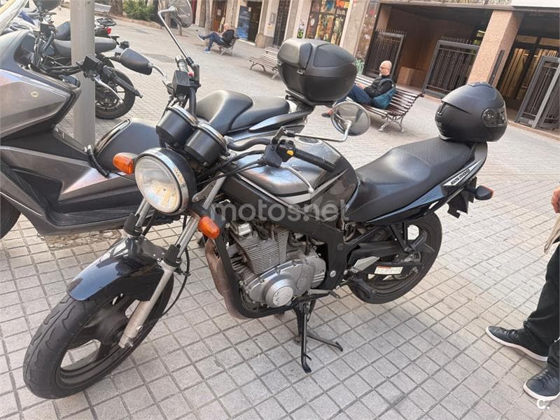 Suzuki GS 500 – Vista 8