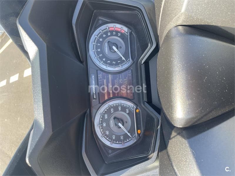 Honda Forza 125 – Vista 3