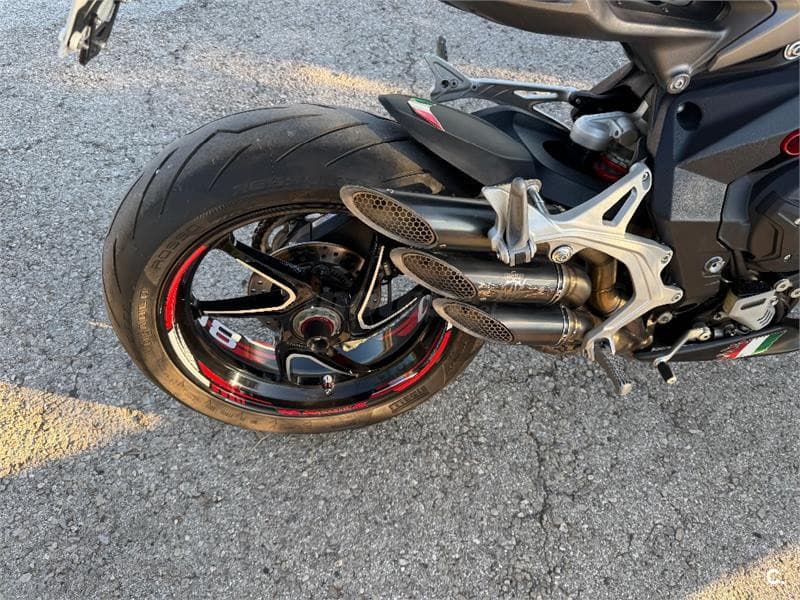 MV Agusta BRUTALE – Vista 4