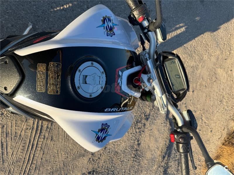 MV Agusta BRUTALE – Vista 7