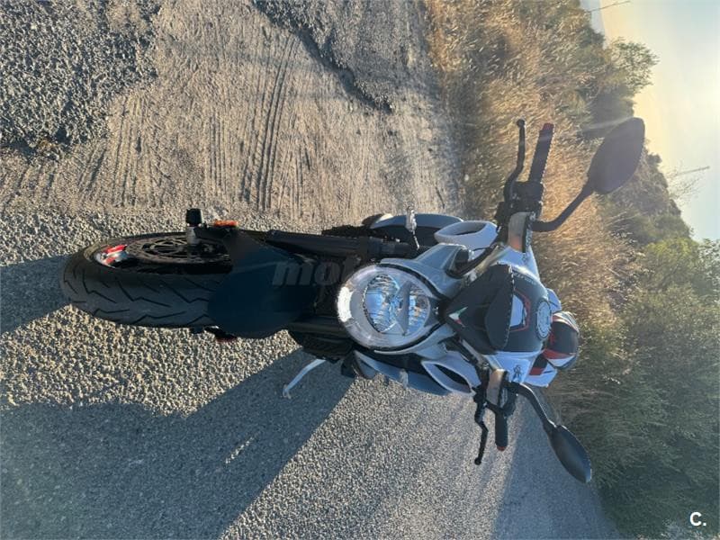 MV Agusta BRUTALE – Vista 8