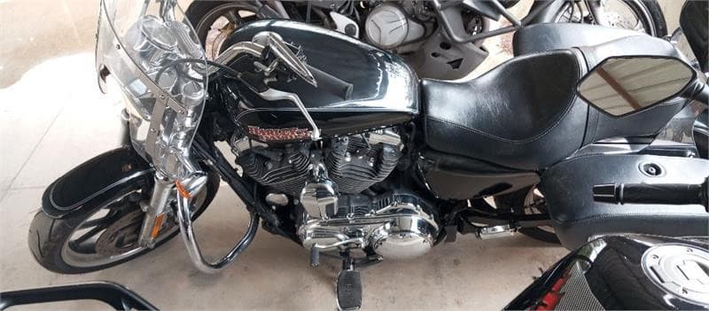 Harley-Davidson Sportster Superlow – Vista 2