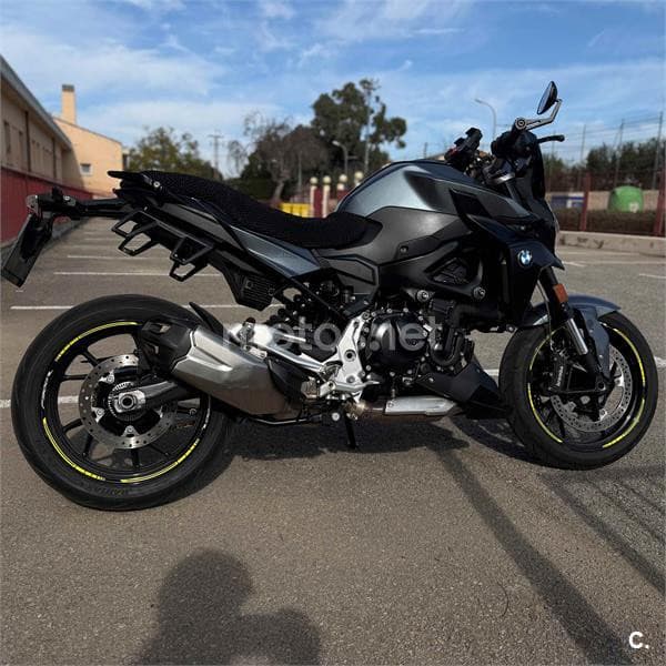 BMW F 900 R – Vista 3