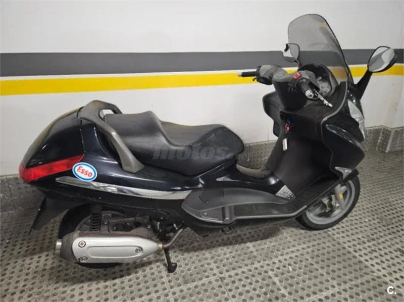 Piaggio X8 125 – Vista 3