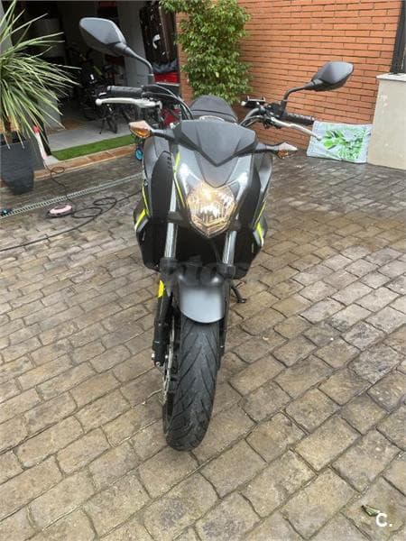 Honda CB 650F – Vista 2