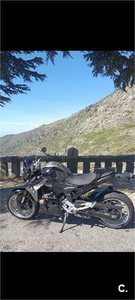 BMW F 900 R – Vista 3
