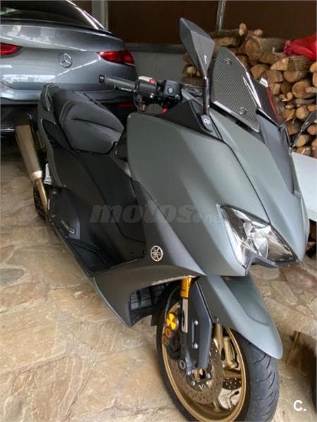 Yamaha TMAX 560 TECH MAX – Vista 2