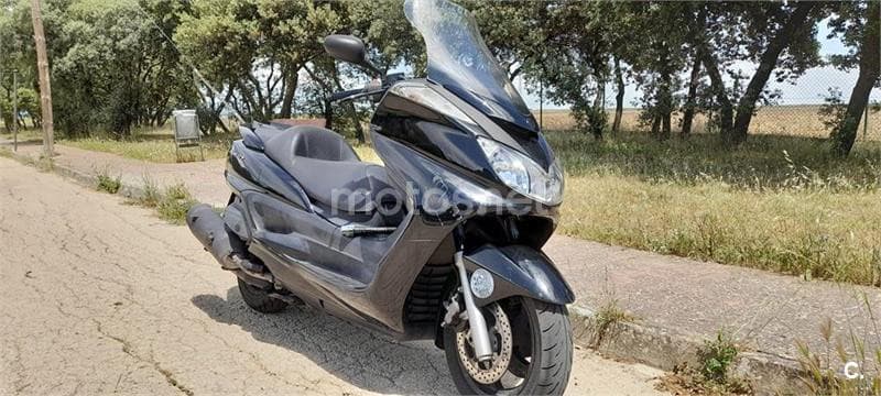 Yamaha YP Majesty 400 – Vista 1