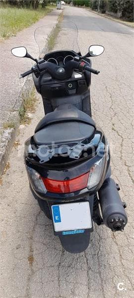 Yamaha YP Majesty 400 – Vista 5